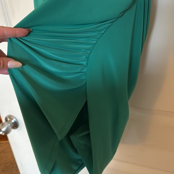 Akira Women's Green Stretchy Backless Dress - Size Large - Picture 4 of 5